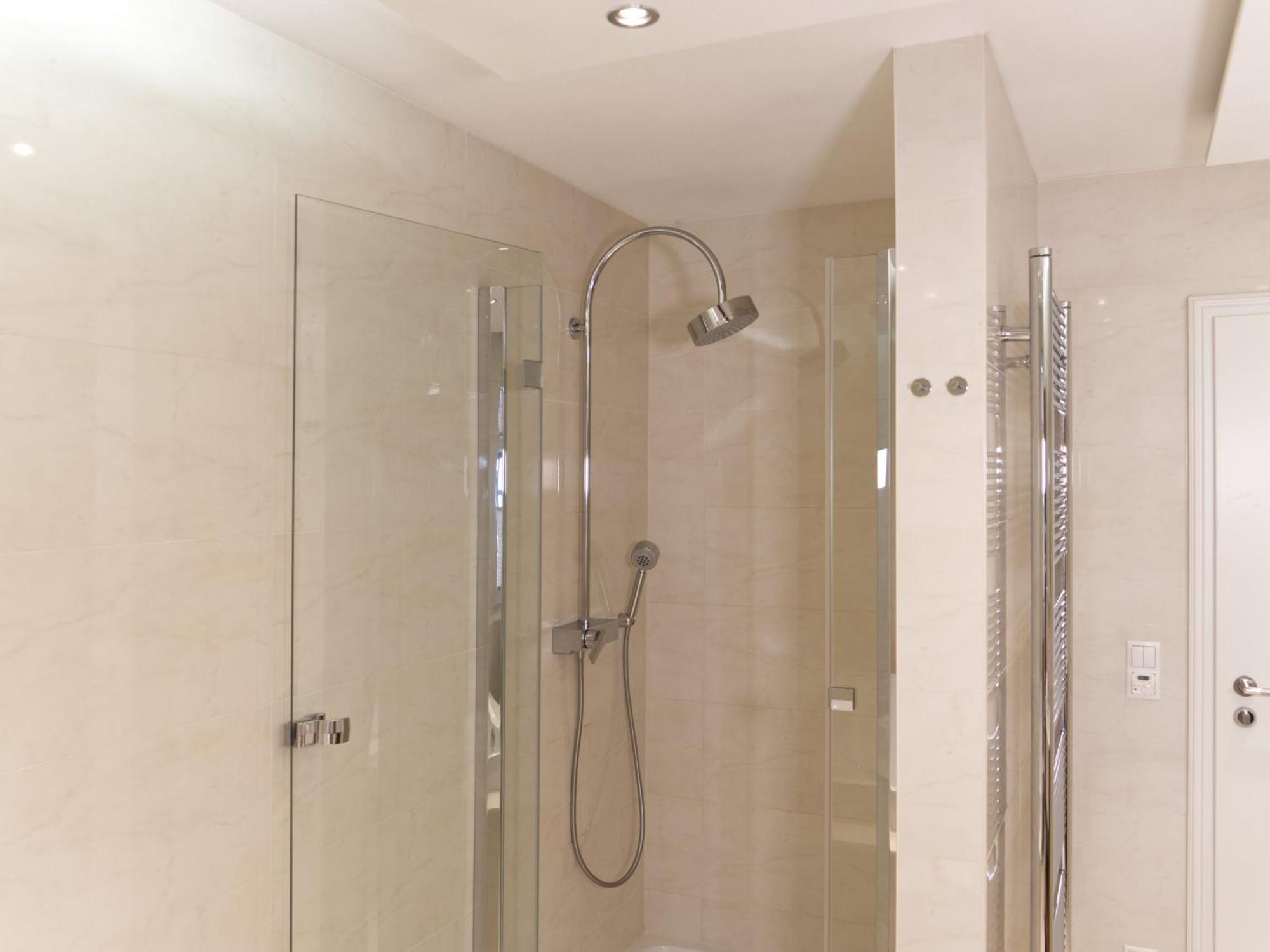 Thueringenapartments Boulevard Xxl 5-7 Personen Saalfeld Saale Esterno foto